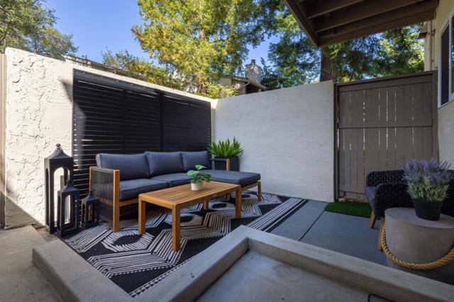19113 Vineyard Lane, Saratoga CA: https://media.crmls.org/mediaz/3a9bdc33-58e0-4b53-a220-b174c116c89e.jpg
