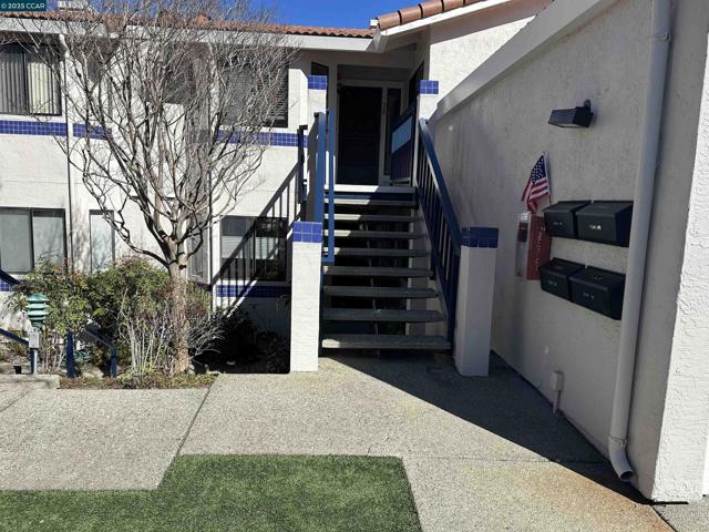 4329 Terra Granada Drive, Walnut Creek CA: https://media.crmls.org/mediaz/3a9beb01-7868-41d7-99f5-e7cb700d5c08.jpg