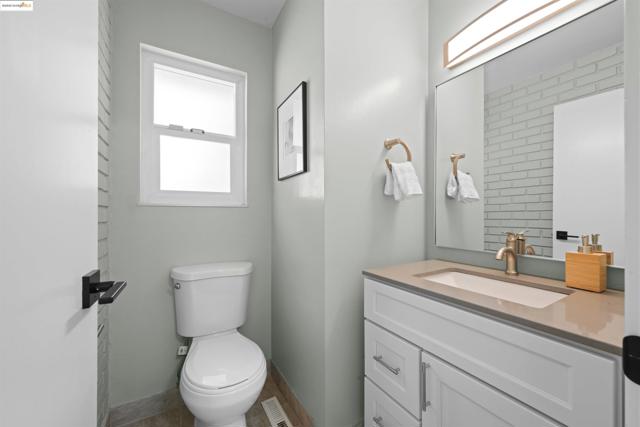 Image 15 of 41 For 7796 Surrey Ln