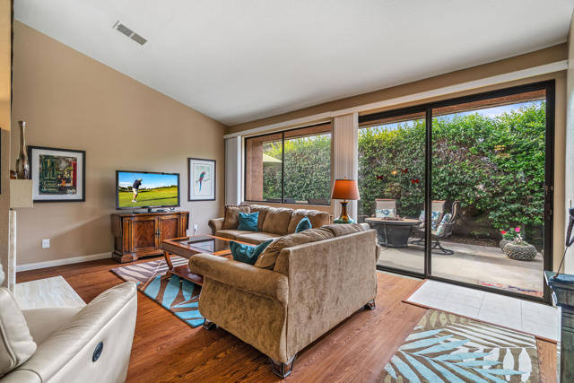 Image 6 of 36 For 76579 Sheba Way