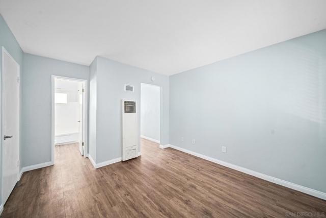 Image 19 of 26 For 1415 Grand Avenue