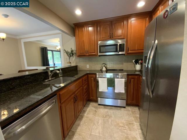 205 Compton Cir, San Ramon CA: https://media.crmls.org/mediaz/3a9d2f57-e4a5-409f-ab12-6f2ad3ef5bd0.jpg