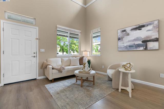 Image 7 of 60 For 6953 Bear Creek Dr