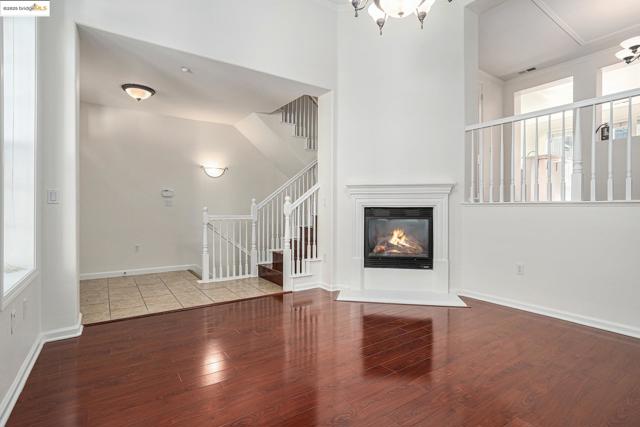 3730 Whitworth Dr, Dublin CA: https://media.crmls.org/mediaz/3a9d5afa-1860-4092-a8c1-ce02fe885bb4.jpg