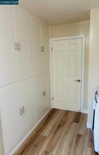 1011 Harbor View Dr, Martinez CA: https://media.crmls.org/mediaz/3a9db079-1c06-4218-9287-13def5271b97.jpg