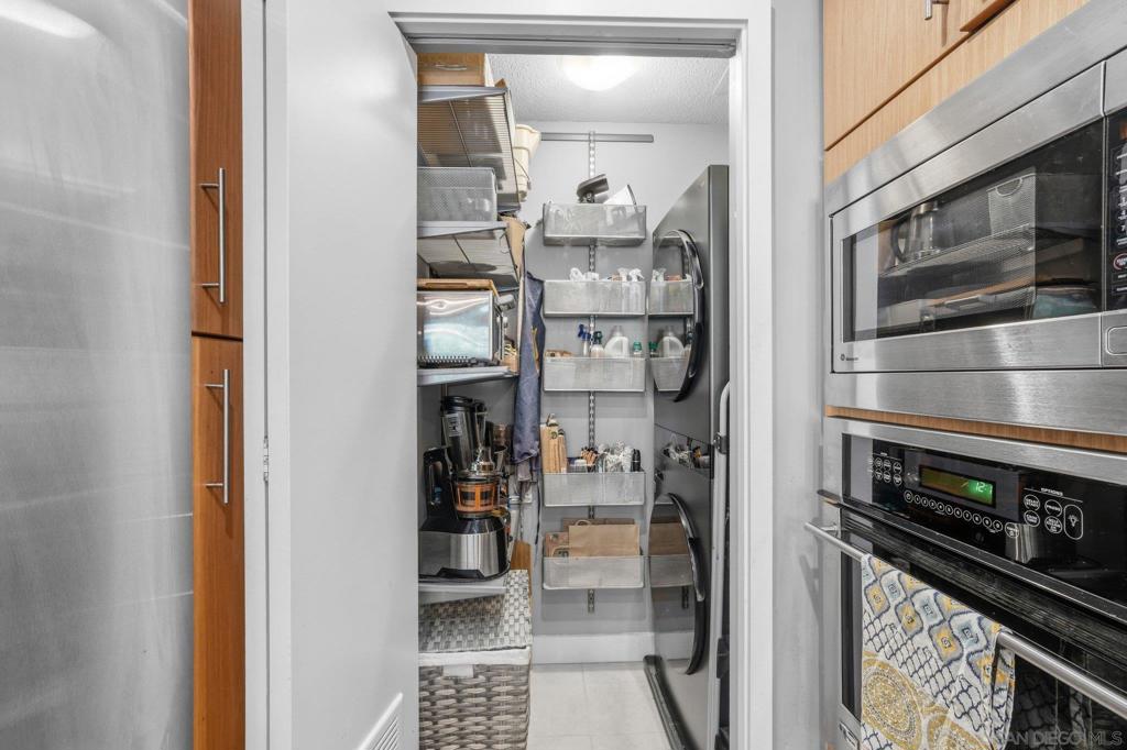 325 7th - photo 11