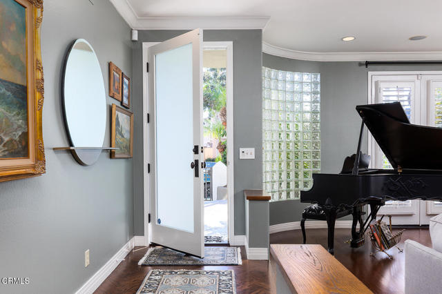 Detail Gallery Image 4 of 36 For 411 22nd St, Huntington Beach,  CA 92648 - 3 Beds | 3 Baths