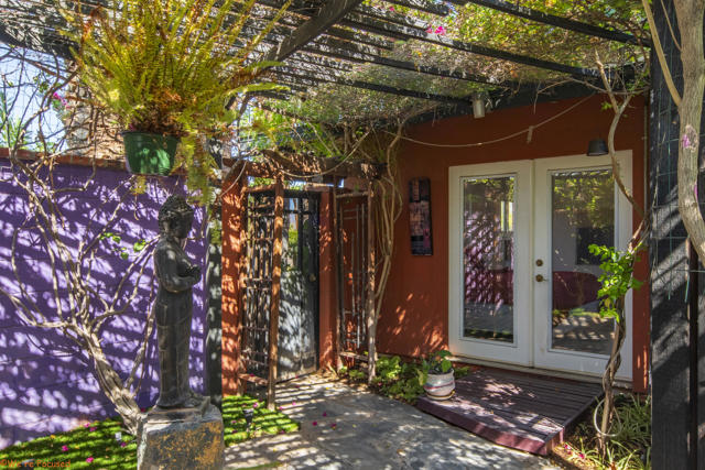 14 Gary Circle, Palm Springs CA: https://media.crmls.org/mediaz/3a9e6873-53ac-47fa-9e23-a30ed4abb4e7.jpg