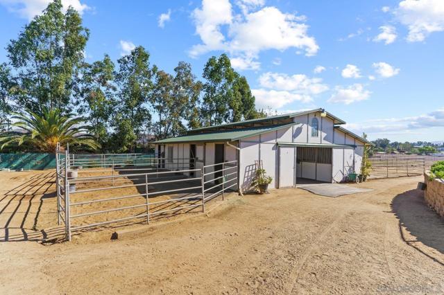 744 W Haverford Rd, Ramona CA: https://media.crmls.org/mediaz/3aa042d2-4cf2-4edc-b006-660b874c1624.jpg