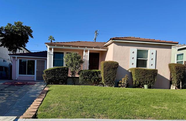 1618 Missouri, San Diego CA: https://media.crmls.org/mediaz/3aa089db-5cd1-4b78-8612-bcf909956f9f.jpg