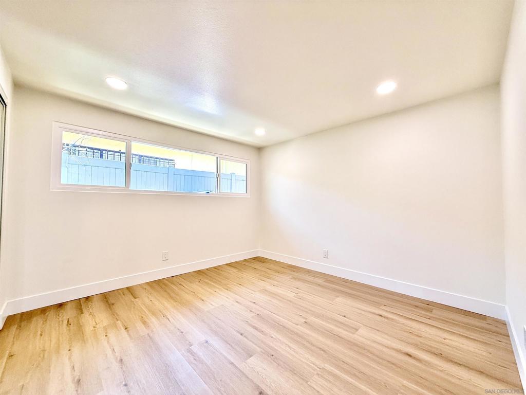 MLS #250034460SD img 19