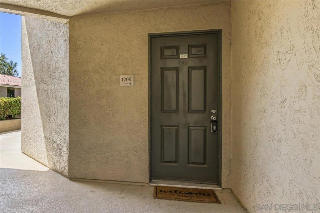 7545 Charmant Drive - photo 14