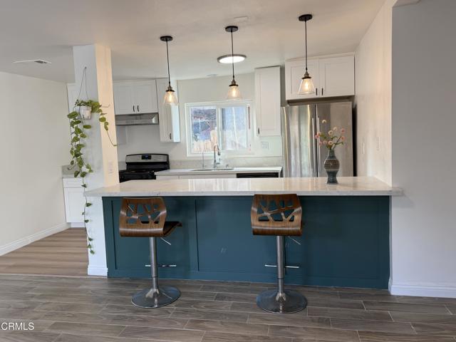 Detail Gallery Image 3 of 25 For 1552 Atchison St, Pasadena,  CA 91104 - 3 Beds | 2 Baths