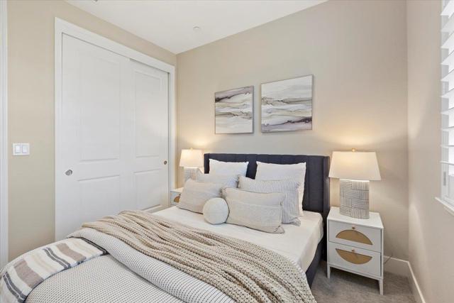 639 Cinnamon Circle, Mountain View CA: https://media.crmls.org/mediaz/3aa43d62-d9fb-48c8-a7d3-261cb6b78270.jpg