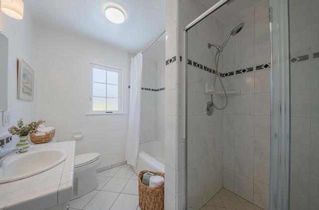 189 Via Gayuba, Monterey CA: https://media.crmls.org/mediaz/3aa44693-840f-4762-98cd-7ca0dda50731.jpg
