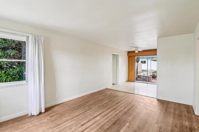 1906 08 S Broadway, Oceanside CA: https://media.crmls.org/mediaz/3aa4d3ce-a6bf-46b0-b032-9f952128e53f.jpg