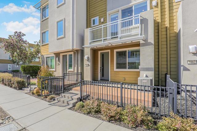 5956 Charlotte Drive, San Jose CA: https://media.crmls.org/mediaz/3aa4edc5-b3cc-410b-8b0f-a1f3631b5d66.jpg