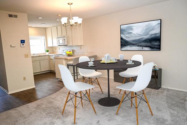 3160 Arroyo Vista, Carlsbad CA: https://media.crmls.org/mediaz/3aa56eab-1799-4faa-a1b1-933ba081fb58.jpg