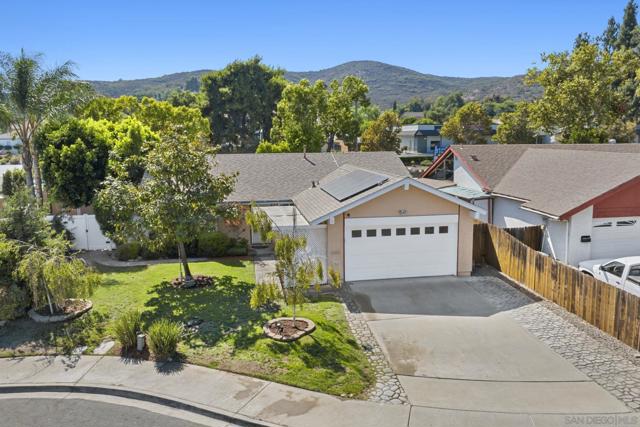 13250 Powers Ct, Poway CA: https://media.crmls.org/mediaz/3aa58d94-4821-4510-bab9-e242da19757e.jpg