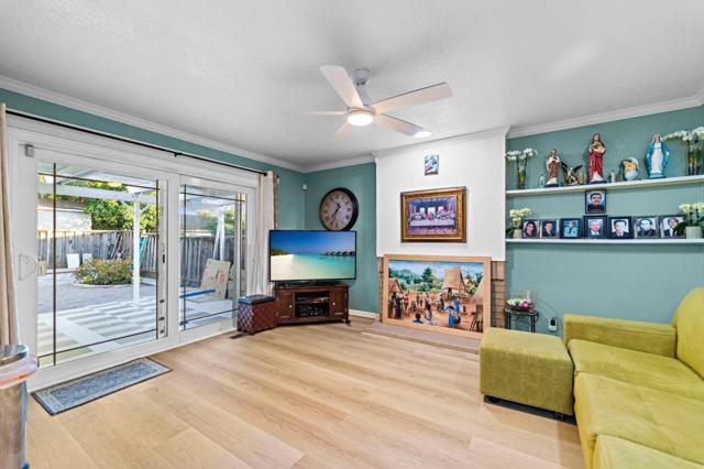 3328 Arqueado Drive, San Jose CA: https://media.crmls.org/mediaz/3aa6914b-6765-4c09-85c5-1ee5e19bad71.jpg