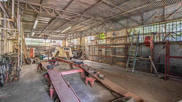 Image 11 of 13 For 4249 Mission Street