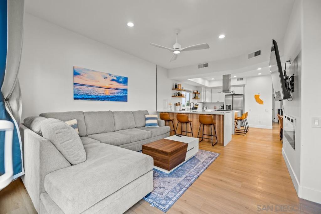 727 Ostend Ct - photo 9