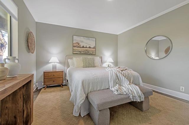 24705 Spanish Oaks Road, Los Gatos CA: https://media.crmls.org/mediaz/3aa74a4e-205e-4ac7-82a1-05123bfb2664.jpg