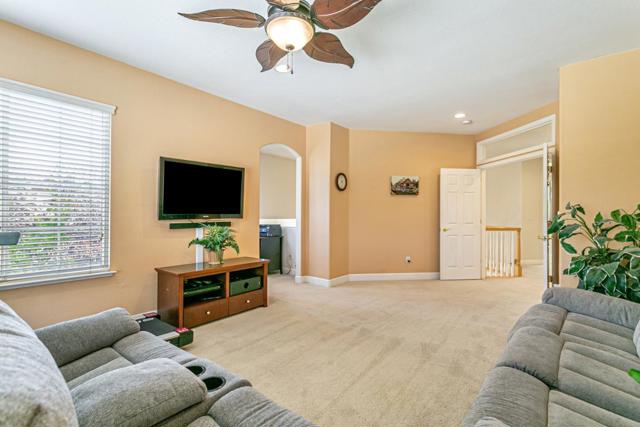 18345 Serra Avenida, Morgan Hill CA: https://media.crmls.org/mediaz/3aa74be4-1f95-446f-9143-03e416ccd639.jpg