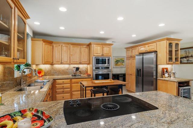45475 Pueblo Road, Indian Wells CA: https://media.crmls.org/mediaz/3aa827b8-8ea8-4efe-a684-f78bb2518afc.jpg