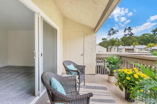 Image 17 of 37 For 8515 Villa La Jolla Drive  C