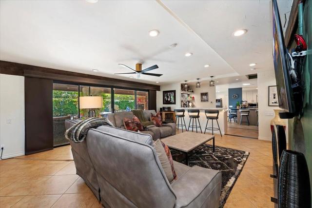 Image 14 of 72 For 73191 Shadow Mountain Drive