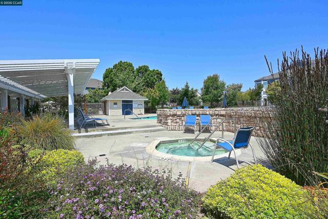 27 Shepardson, Alameda CA: https://media.crmls.org/mediaz/3aa8e07d-598d-476b-a409-05e7f734b18e.jpg