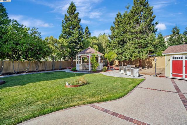 744 Bodega Ct, Fremont CA: https://media.crmls.org/mediaz/3aa9015f-d55b-43f4-be22-c8d373e6d195.jpg