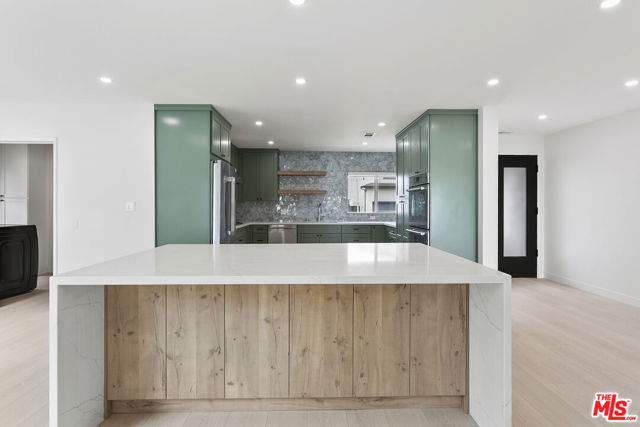 4444 Don Felipe Drive, Los Angeles CA: https://media.crmls.org/mediaz/3aa934a9-2abc-4689-8e6a-db608f02f764.jpg