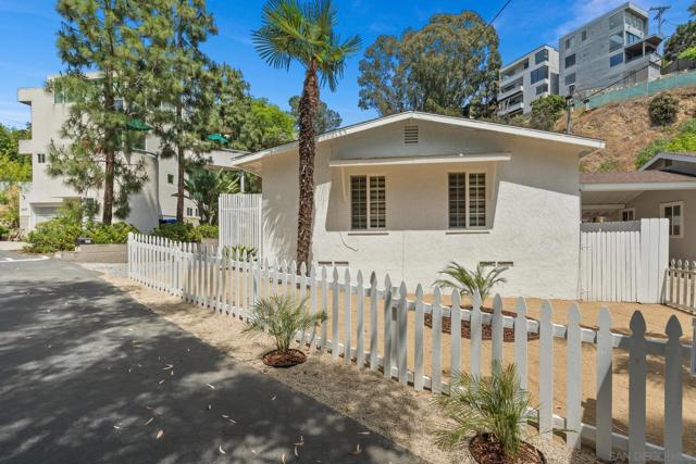 2821 N Arroyo Drive, San Diego CA: https://media.crmls.org/mediaz/3aaa2acf-a3bd-4f24-9f51-6e1f8f96e0c1.jpg