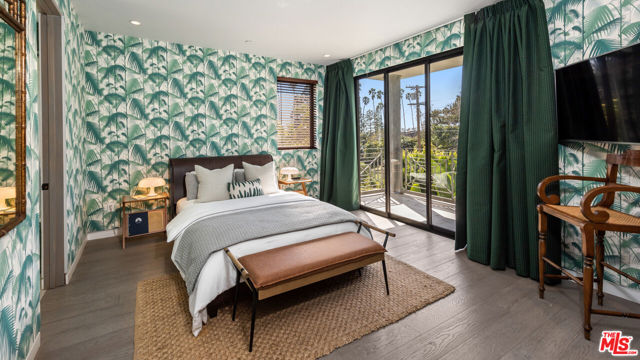 1724 N Sierra Bonita Avenue, Los Angeles CA: https://media.crmls.org/mediaz/3aaa910f-05b6-4a1f-bf90-e85bcdee08d6.jpg