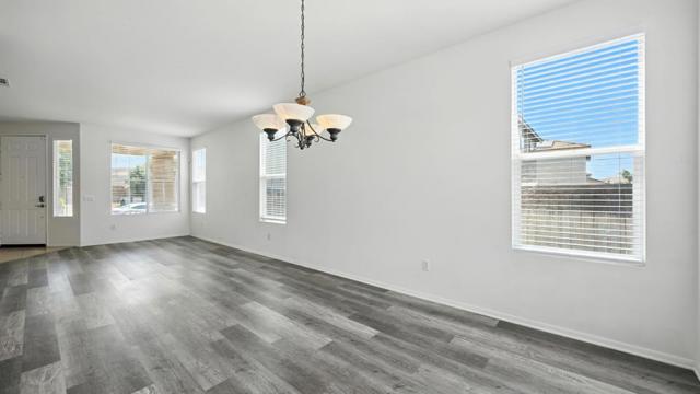 1553 Coldridge Circle, San Jacinto CA: https://media.crmls.org/mediaz/3aaaef79-f223-4902-a2bc-bbc9b49e063f.jpg