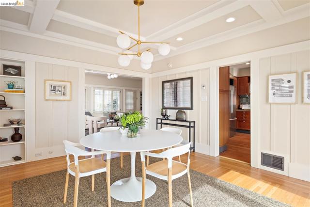 Image 13 of 58 For 685 Calmar Ave