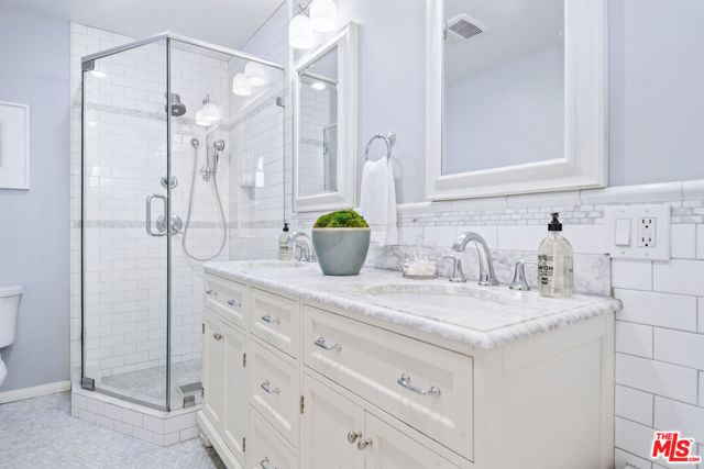 8000 Westlawn Avenue, Los Angeles CA: https://media.crmls.org/mediaz/3aab3fa7-41cb-4c46-a63b-397f24c219ff.jpg