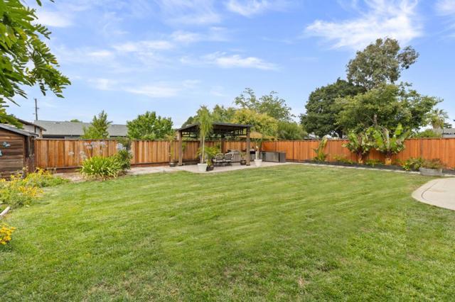 3832 Princeton Way, Livermore CA: https://media.crmls.org/mediaz/3aab8cf7-6e6e-484d-bba3-1a2f296ce5e4.jpg