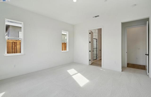 17654 Brightwood Avenue, Lathrop CA: https://media.crmls.org/mediaz/3aabd366-cd61-481c-b9b1-b5346b6f70f6.jpg