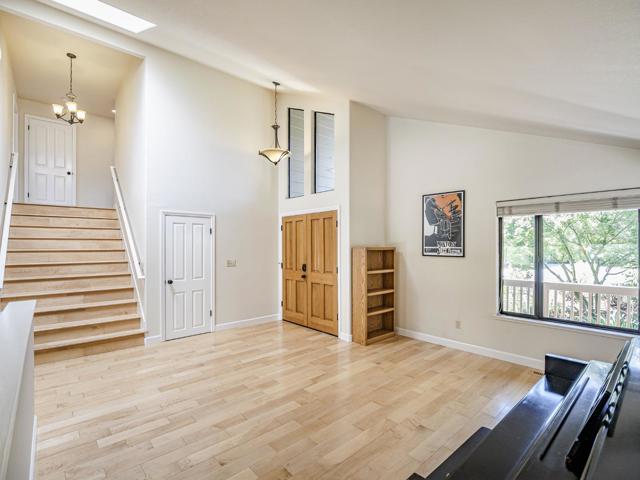 14 Sageland Court, Scotts Valley CA: https://media.crmls.org/mediaz/3aacaf9f-62dc-42d1-b0e8-57a95d562c83.jpg