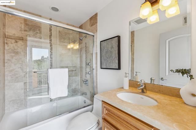 530 Gravatt Dr, Berkeley CA: https://media.crmls.org/mediaz/3aacf852-01fd-49ce-8a1e-daa852ad8ed9.jpg