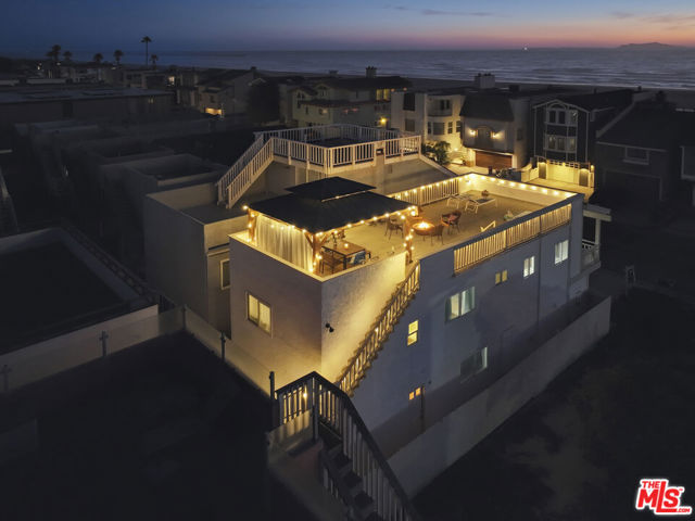 3950 Ocean Drive photo 2