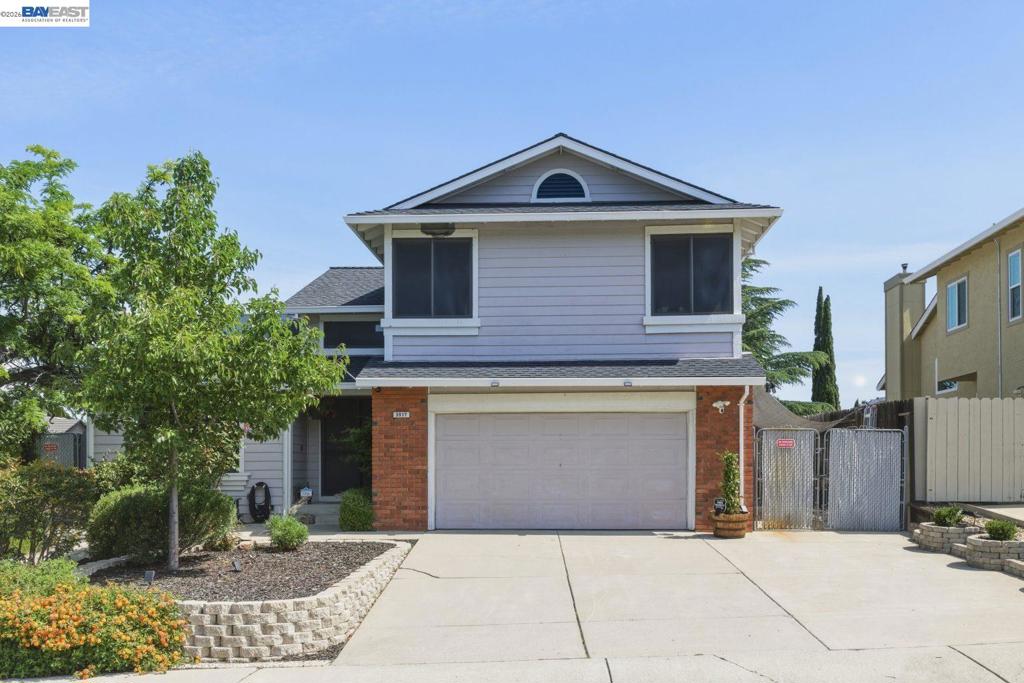 3917 Warbler Dr