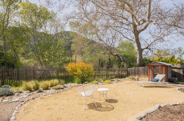 75 Paso Hondo, Carmel Valley CA: https://media.crmls.org/mediaz/3ab1030e-7f3c-4b0d-84bf-821f8d2fc426.jpg