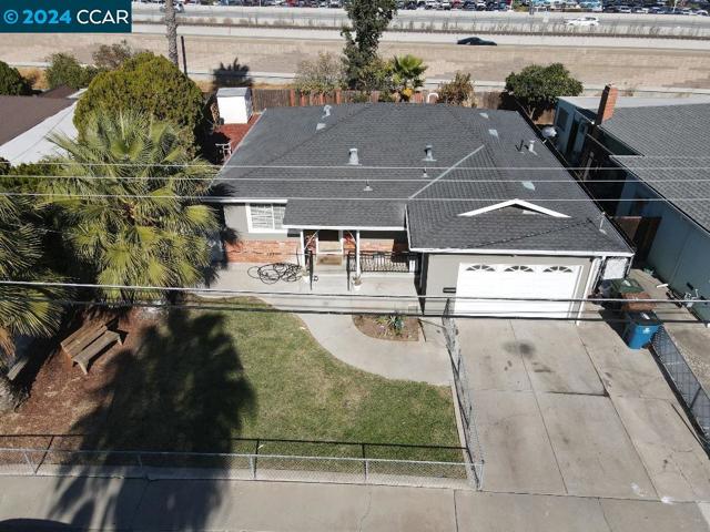 4304 Belle Dr, Antioch CA: https://media.crmls.org/mediaz/3ab10d60-5367-4c86-8c5d-7494beac7a06.jpg