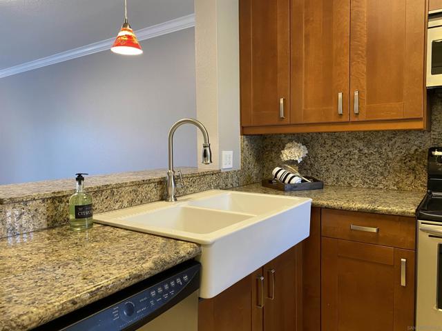 7405 Charmant, San Diego CA: https://media.crmls.org/mediaz/3ab10ecd-e2b5-4440-87ae-eefba3c63df3.jpg