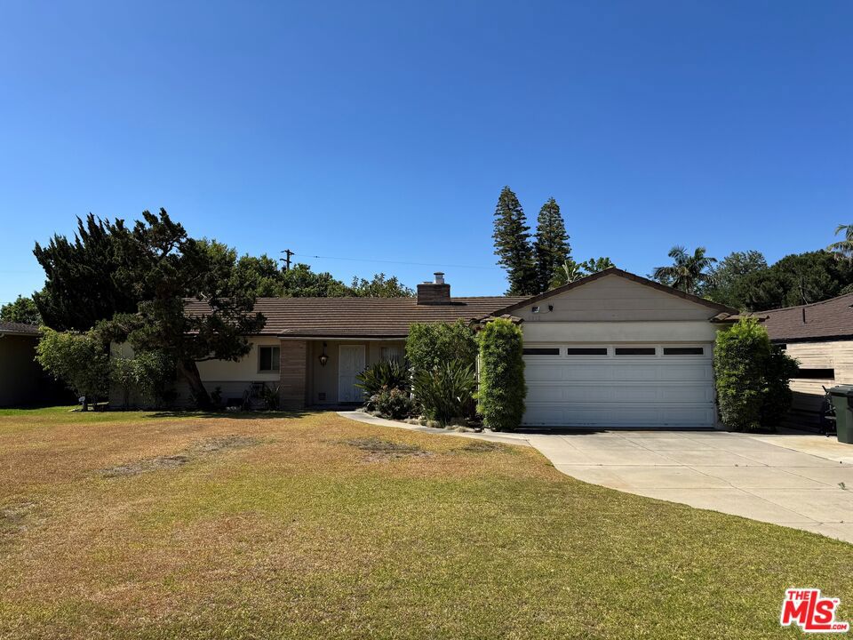 9812 Beverly Lane