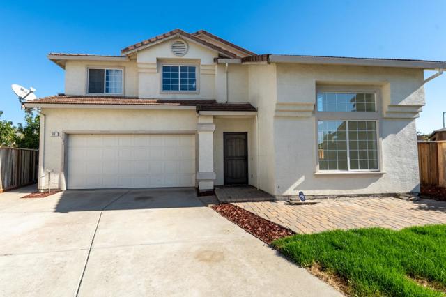 441 Adrian Court, Hollister CA: https://media.crmls.org/mediaz/3ab1983c-51eb-483d-af8f-e6851c5b2527.jpg